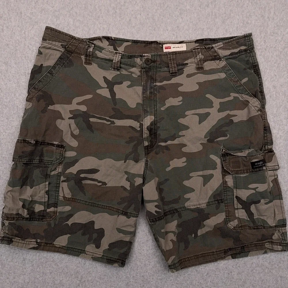 Wrangler Camo Cargo Shorts Men's 42 Relaxed Fit Military Grunge Skater 9